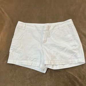 Caslon Shorts